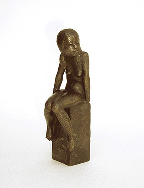 link button to the plastic art: girl on a high pedestal - Mädchen auf hohem Sockel