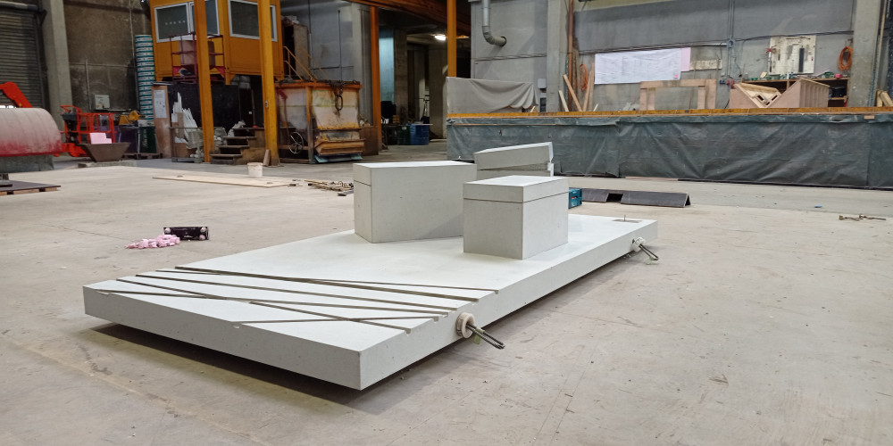 work on the object: transit pieces